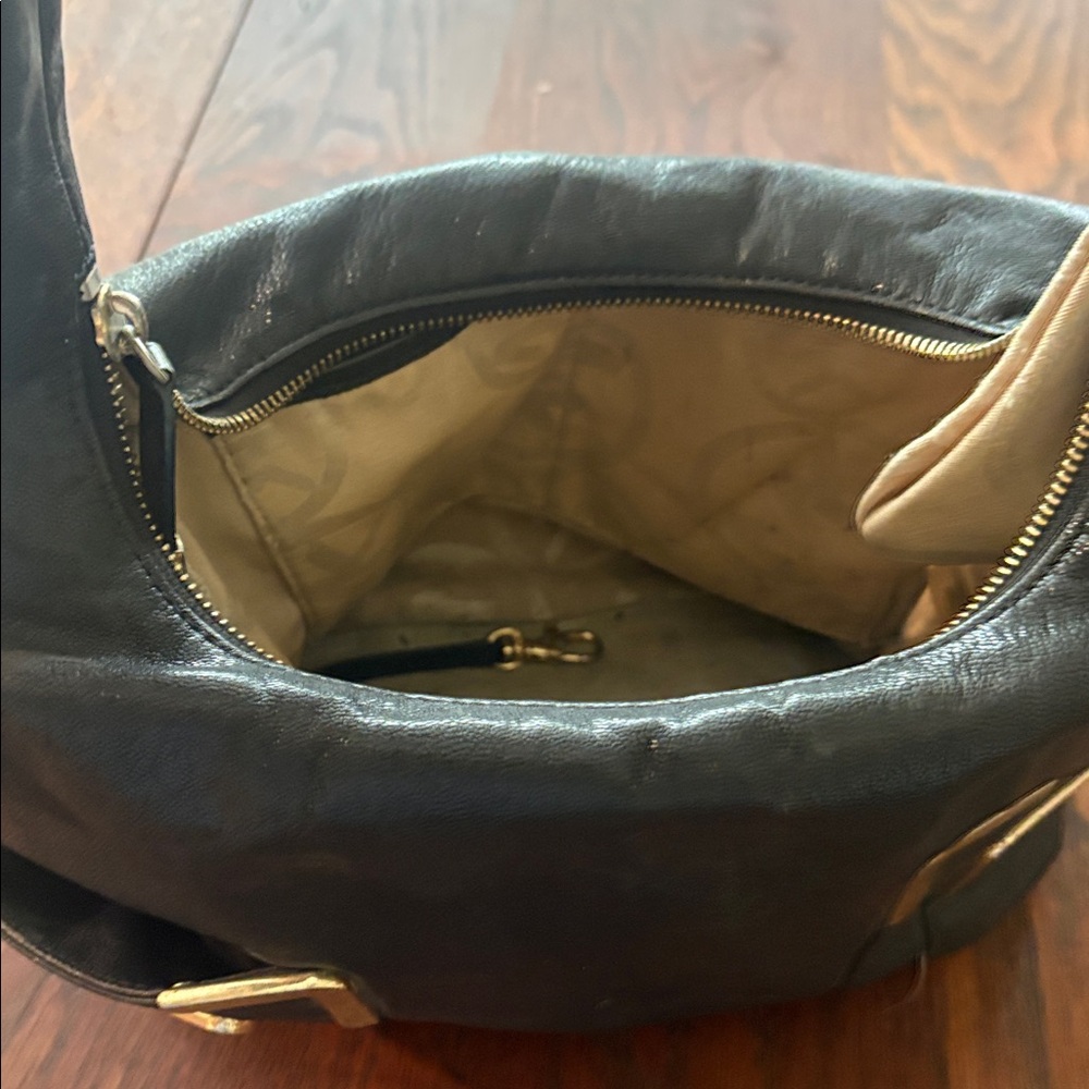 Black Leather Hobo Shoulder Bag - Picture 3 of 3
